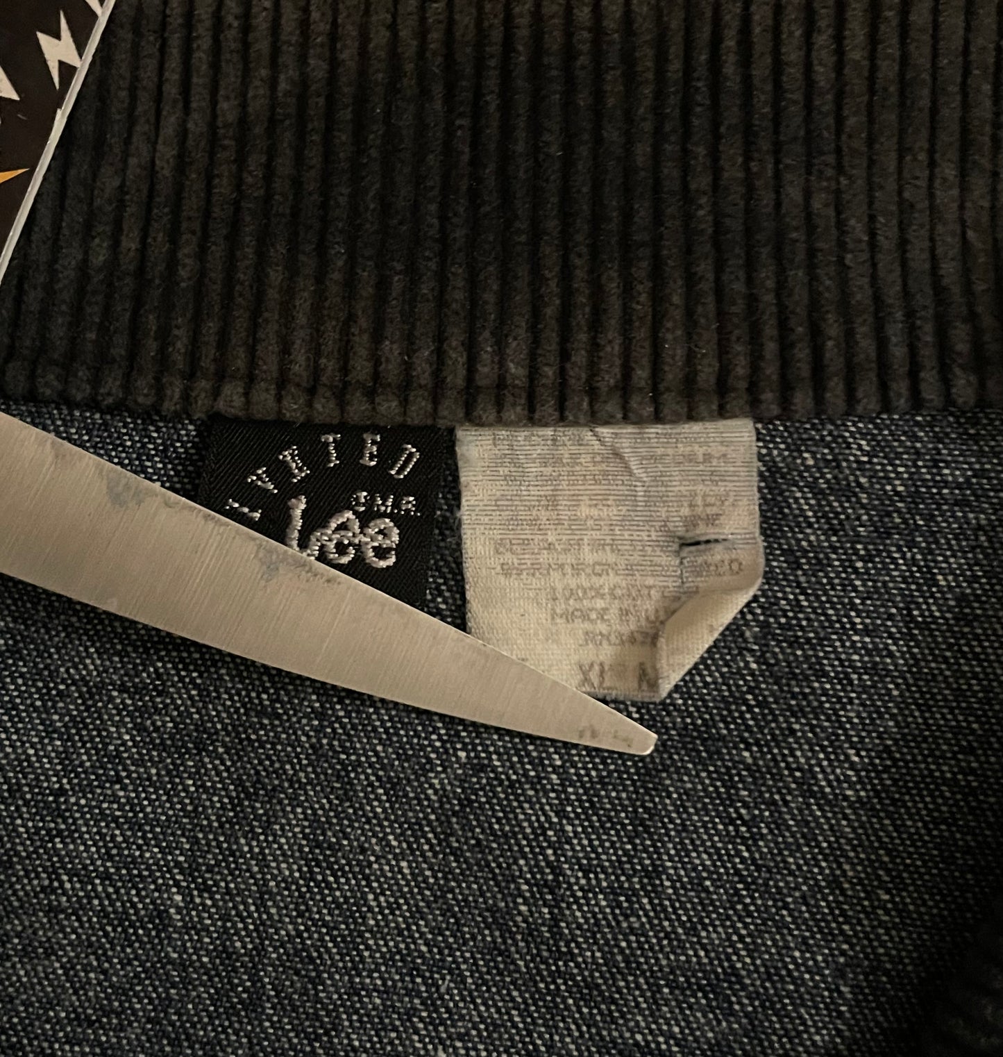 • 1990s Mens Lee Denim Jacket